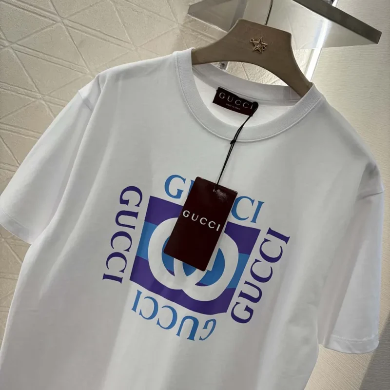 Camiseta Gucci de algodón para mujer con estampado ‎837959XJHG9