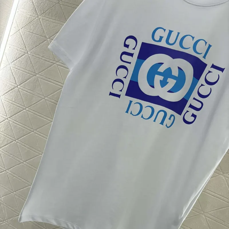 Camiseta Gucci de algodón para mujer con estampado ‎837959XJHG9