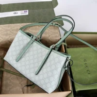 Gucci Women GG Emblem Medium Tote Bag-Green 815214 FAD6L 8458 (1)