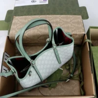 Gucci Women GG Emblem Medium Tote Bag-Green 815214 FAD6L 8458 (1)