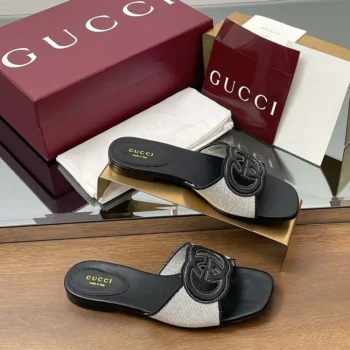 Gucci Women Interlocking G Slide Sandal-Black 835723FAEA0