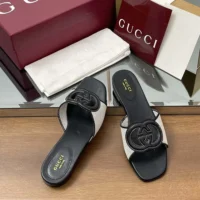 Gucci Women Interlocking G Slide Sandal-Black 835723FAEA0 (1)