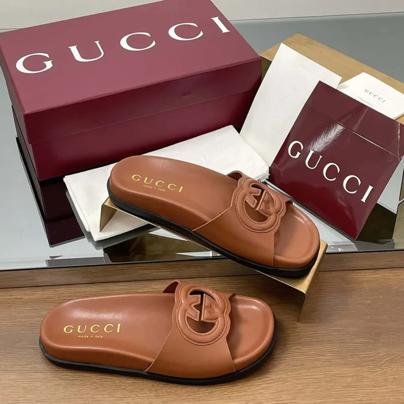 Gucci Women Interlocking G Slide Sandal-Brown 816334US000