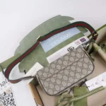 Pochette Gucci Ophidia pour femme avec garniture en cuir marron ‎76496196IWG8745