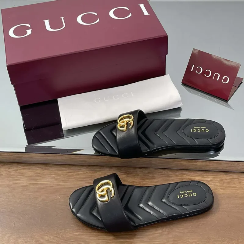 Gucci Women's Slide Sandal with Doube G-Black 832449BKO00