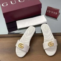 Gucci Women’s Slide Sandal with Doube G-White 832449BKO00 (1)