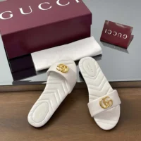 Gucci Women’s Slide Sandal with Doube G-White 832449BKO00 (1)