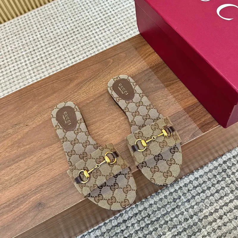 Gucci Women's Slide Sandal with Horsebit 835828FAB10