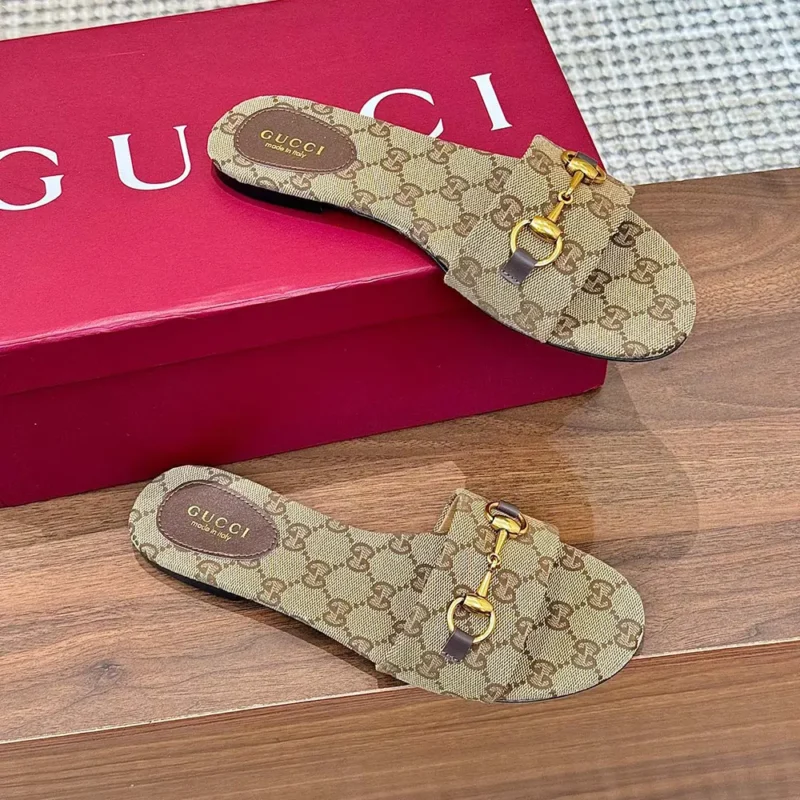 Gucci Women's Slide Sandal with Horsebit 835828FAB10