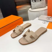 Hermes Women Oran Sandal-Sandy H202230Z (1)