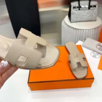 Hermes Women Oran Sandal-Sandy H202230Z (1)
