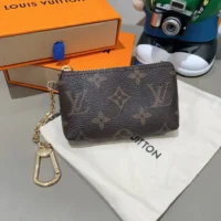 Louis Vuitton LV Unisex Key Pouch Monogram M62650 (1)