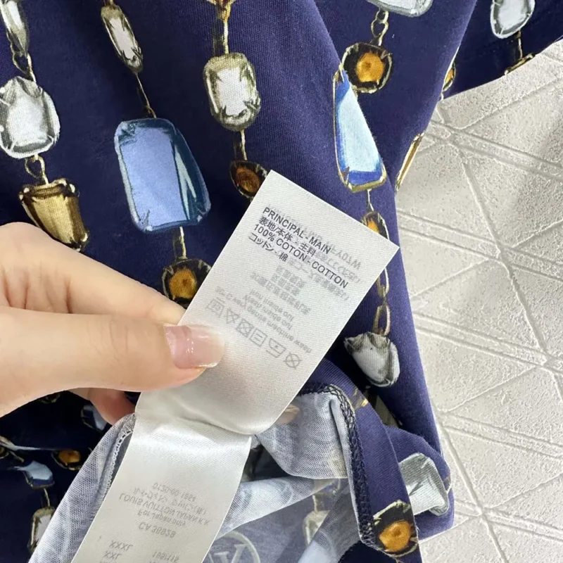 T-shirt imprimé collier Louis Vuitton pour homme 1AI462