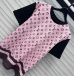 T-shirt da donna Louis Vuitton con monogramma frontale lavato 1AIAZY