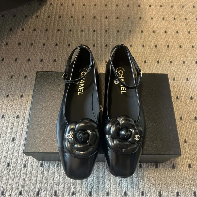 Chanel Women Ballet Flats Shiny Calfskin-Black G46520
