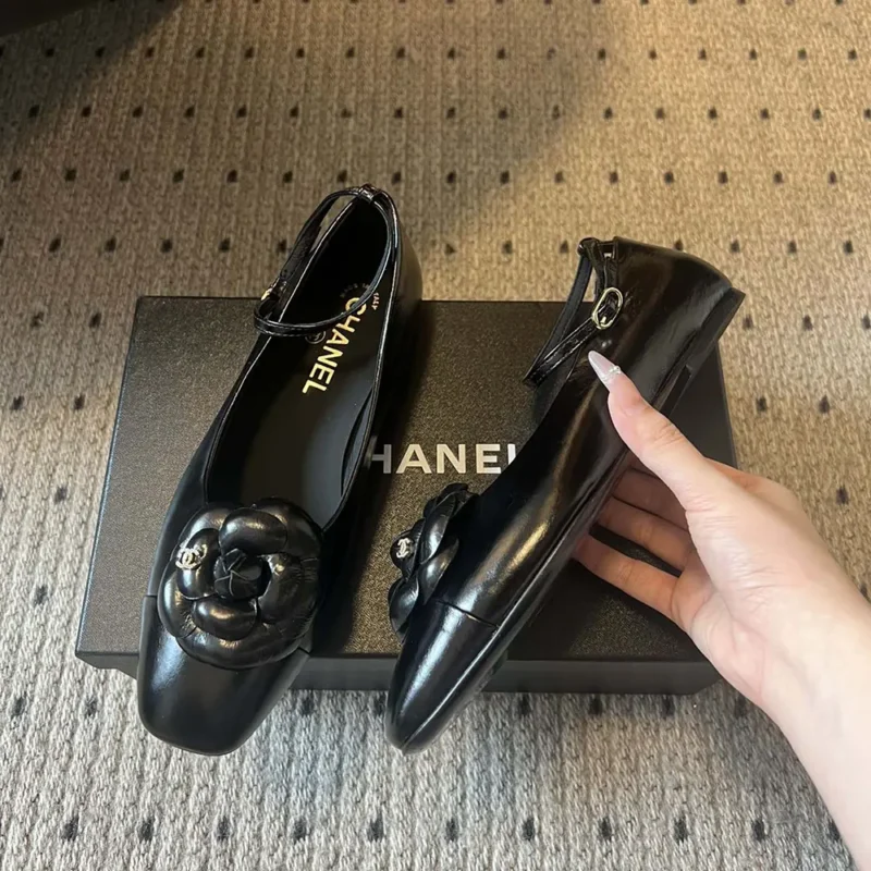 Chanel Women Ballet Flats Shiny Calfskin-Black G46520