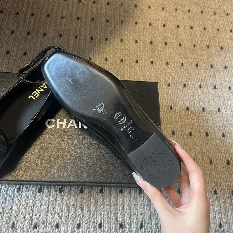 Chanel Women Ballet Flats Shiny Calfskin-Black G46520