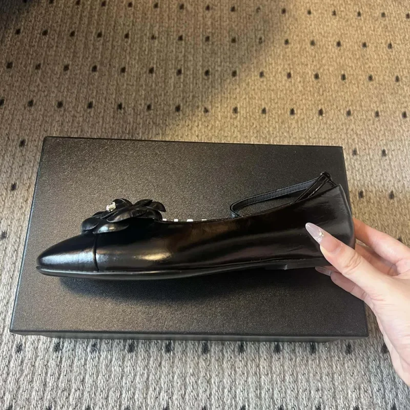 Chanel Women Ballet Flats Shiny Calfskin-Black G46520