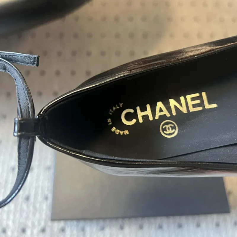 Chanel Women Ballet Flats Shiny Calfskin-Black G46520