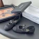 Chanel Mary Janes para mujer de malla de grogrén negro G46193