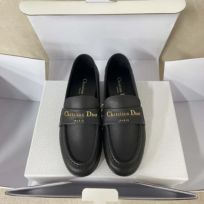 Dior Damloafers i svart, smidigt kalvskinn KDF039VSO