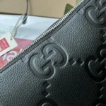 Gucci Unsiex GG Jumbo Medium Crossbody Bag 696009AABY71000