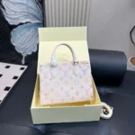 Louis Vuitton LV OnTheGo PM Embossed Grained Cowhide Leather M25770