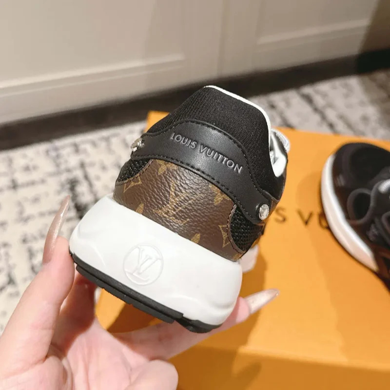 Louis Vuitton LV Unisex LV Olympia Sneaker-Black 1AHOFD