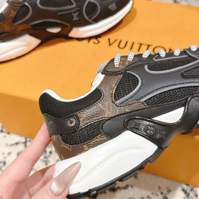 Louis Vuitton LV Unisex LV Olympia Sneaker-Black 1AHOFD
