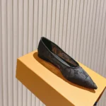 Louis Vuitton LV Women Gala Flat Ballerina-Black 1AIDR8