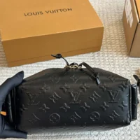 Louis Vuitton LV Women Odyssée in Calfskin Leather M25554 (1)