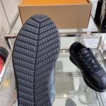 Louis Vuitton Unisex LV BUTTERSOFT Sneaker-Black 1AIKEL