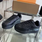 Louis Vuitton Unisex LV BUTTERSOFT Sneaker-Black 1AIKEL