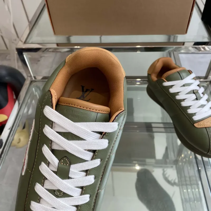 Louis Vuitton Unisex LV BUTTERSOFT Sneaker-Khaki Green 1AIKHL