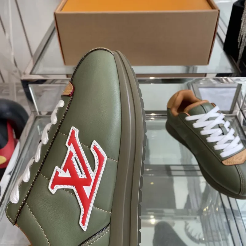 Louis Vuitton Unisex LV BUTTERSOFT Sneaker-Khaki Green 1AIKHL