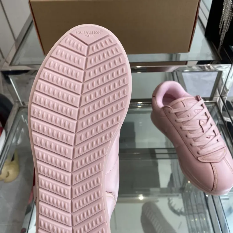 Louis Vuitton Unisex LV BUTTERSOFT Sneaker-Pink 1AIKH2