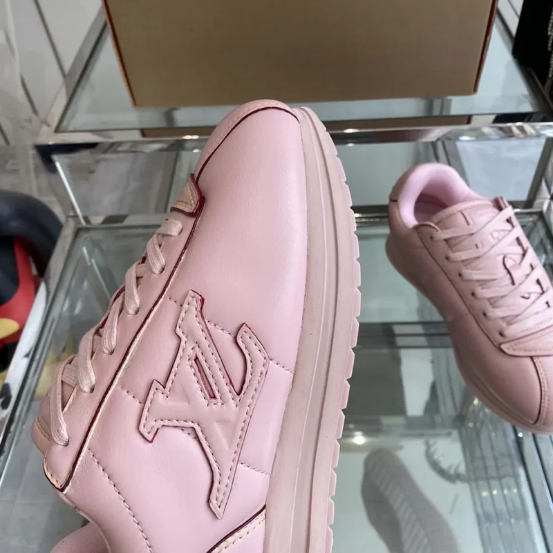 Louis Vuitton Unisex LV BUTTERSOFT Sneaker-Pink 1AIKH2
