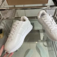 Louis Vuitton Unisex LV BUTTERSOFT Sneaker-White 1AIKDJ (1)