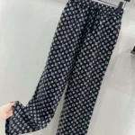 Louis Vuitton Women Monogram Pajama Pants in Airy Silk-Black – Bild 5