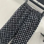 Louis Vuitton Women Monogram Pajama Pants in Airy Silk-Black – Bild 6