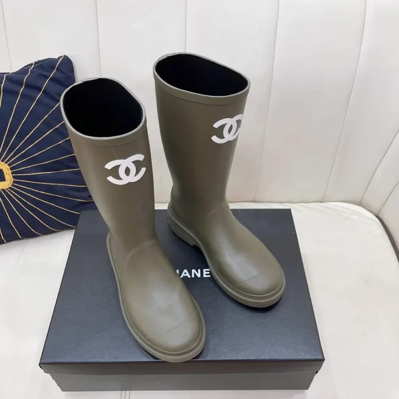 Chanel Women Caoutchouk CC High Boots-Drak Green