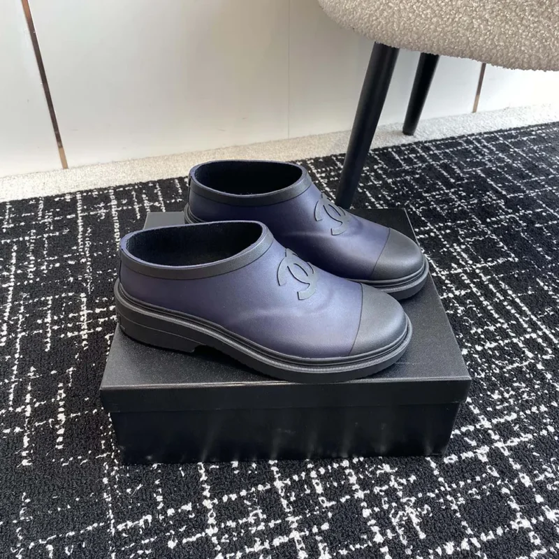 Chanel Women Caoutchouk CC High Rain Boots-Navy