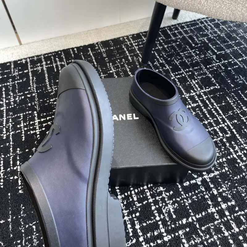 Chanel Women Caoutchouk CC High Rain Boots-Navy