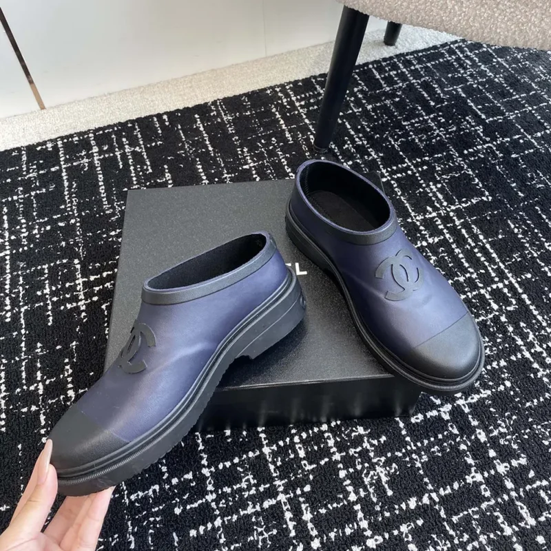 Chanel Women Caoutchouk CC High Rain Boots-Navy