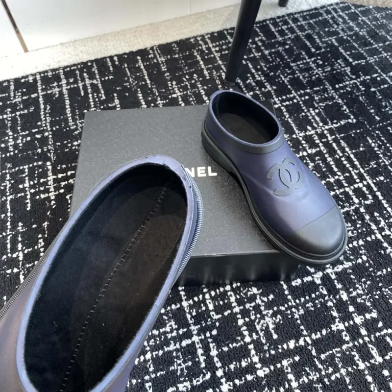 Chanel Women Caoutchouk CC High Rain Boots-Navy