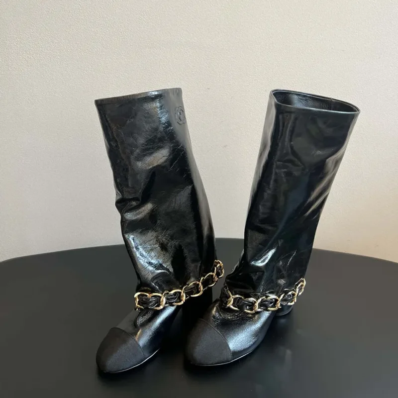 Chanel Stivali alti da donna in pelle di agnello grosgrain-nero G46677