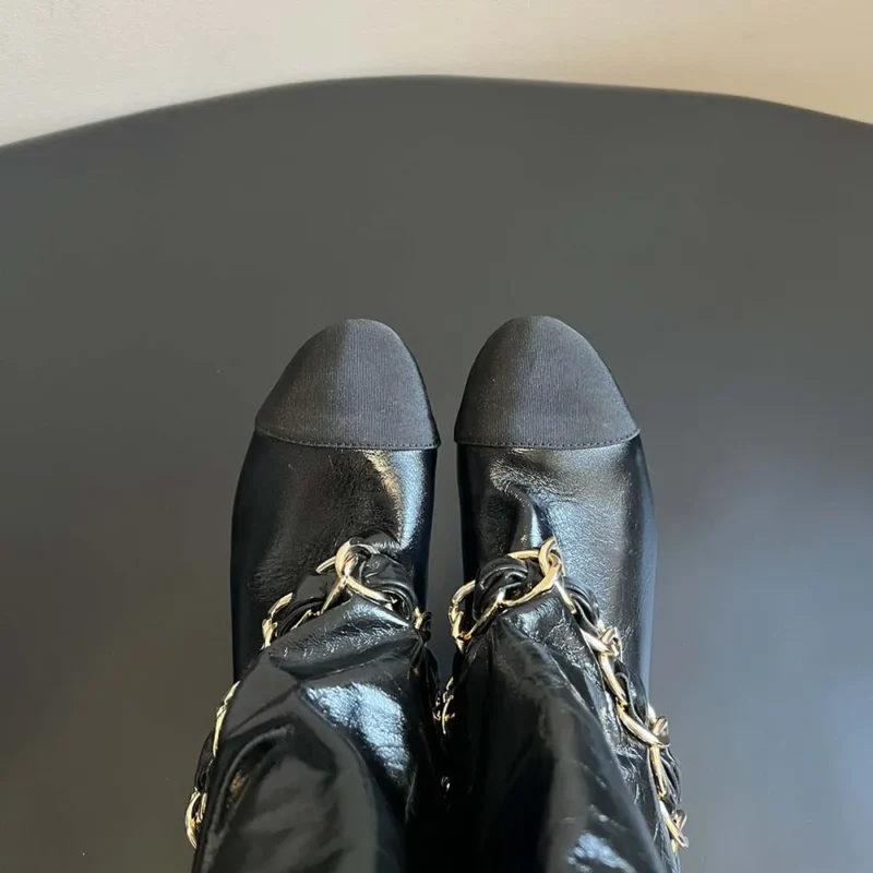Chanel Stivali alti da donna in pelle di agnello grosgrain-nero G46677
