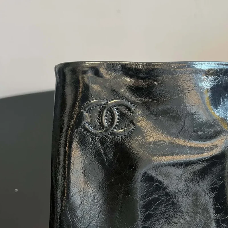 Chanel Stivali alti da donna in pelle di agnello grosgrain-nero G46677