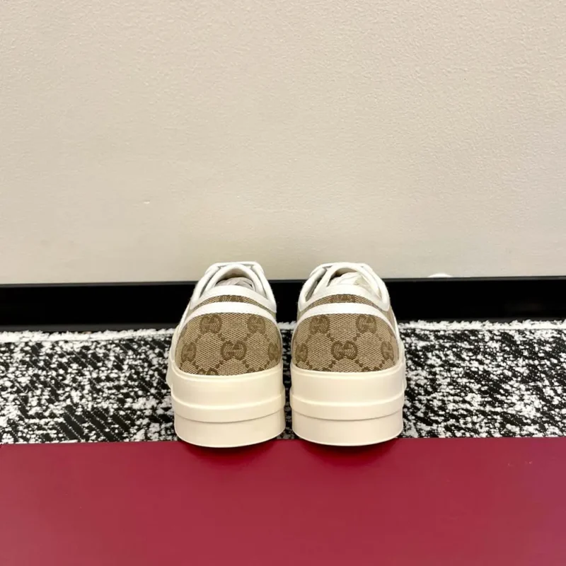 Gucci Unisex Chunky Sneaker-Brown 83182520Q209745