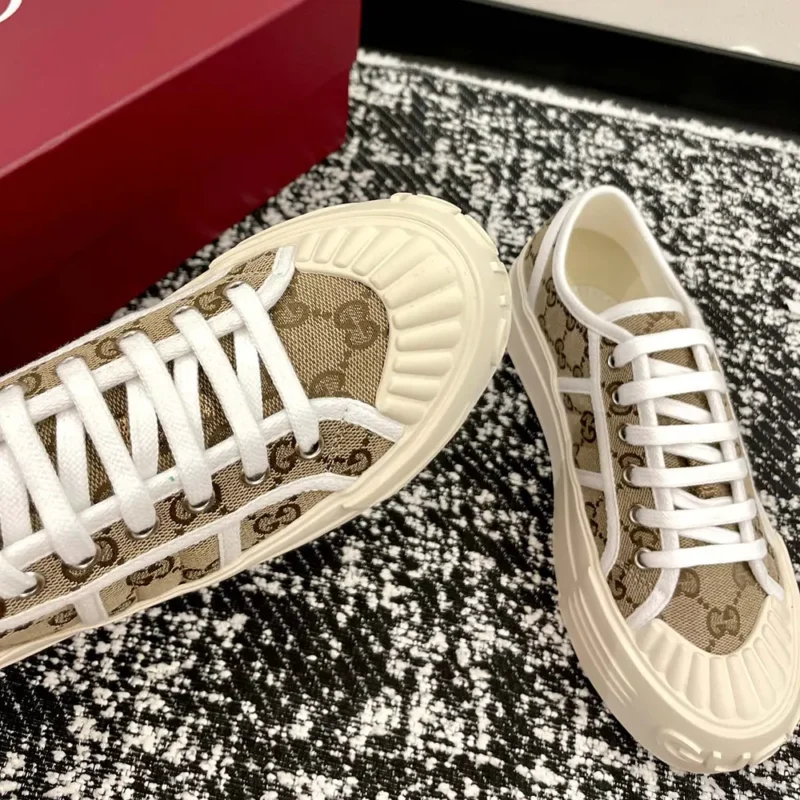 Gucci Unisex Chunky Sneaker-Brown 83182520Q209745